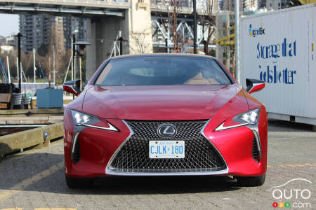 Lexus LC 500 décapotable 2021, avant