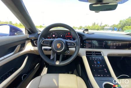 2020 Porsche 911, interior