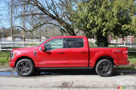 2021 Ford F-150 PowerBoost, profile