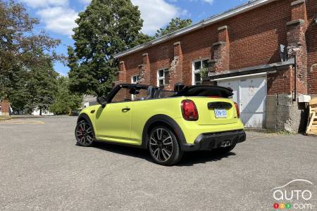 Mini Cooper JCW cabriolet 2022, trois quarts arrière