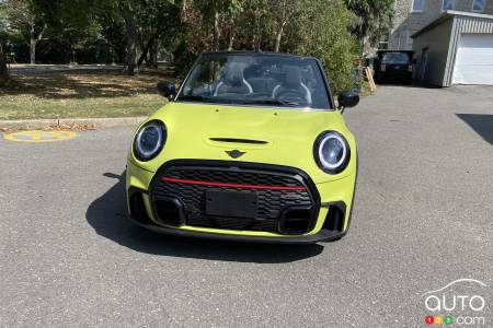 2022 Mini Cooper JCW convertible, front