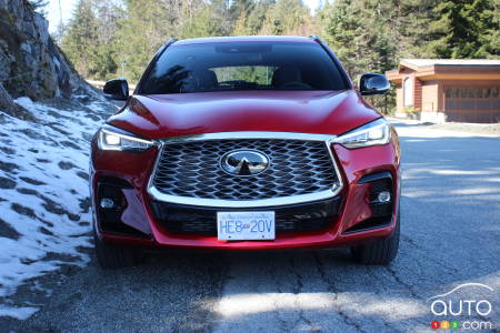 2022 Infiniti QX55, front