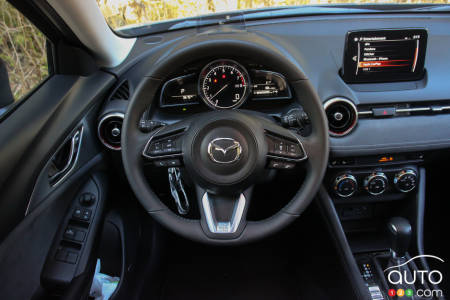 Mazda CX-3 2021, intérieur