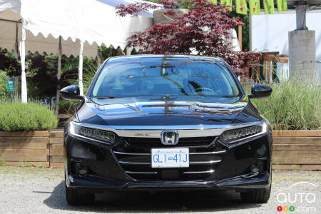 2021 Honda Accord hybrid, front