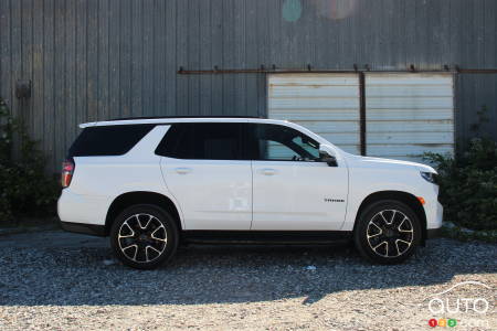 2021 Chevrolet Tahoe RST, profile