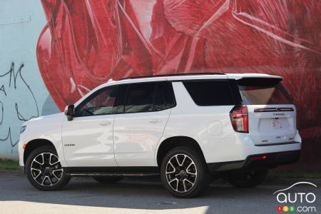 2021 Chevrolet Tahoe RST, three-quarters rear