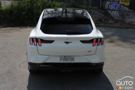 Ford Mustang Mach-E 2021, édition California Route 1, arrière