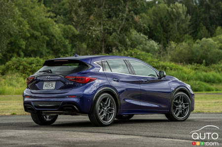 INFINITI QX30