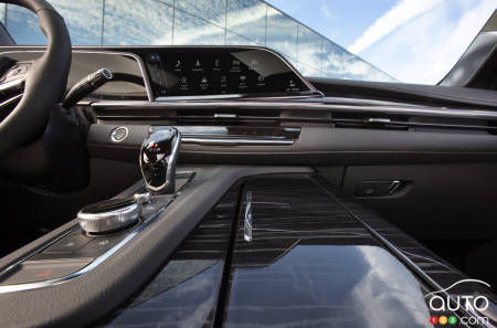 Cadillac Escalade Platinum, intérieur