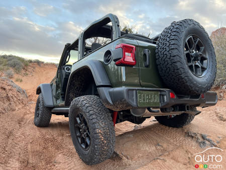 Jeep Wrangler Willys 2024, arrière