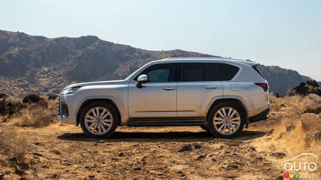 Lexus LX 600, profile