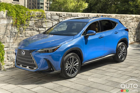 Lexus NX 450h 2024 bleu