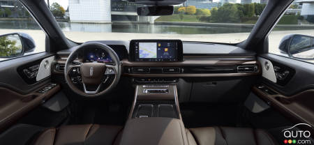 Interior of 2025 Lincoln Aviator