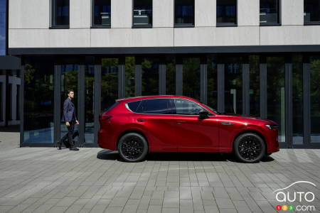 Mazda CX-60 PHEV 2023, profil