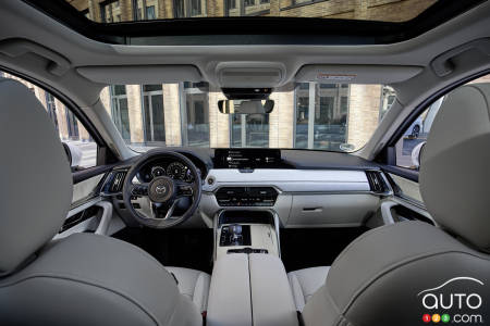 2023 Mazda CX-60 PHEV, interior