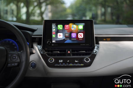 Multimedia screen in the 2023/24 Toyota Corolla Hybrid