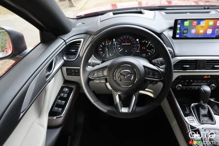 2023 Mazda CX-9 Signature - Steering wheel