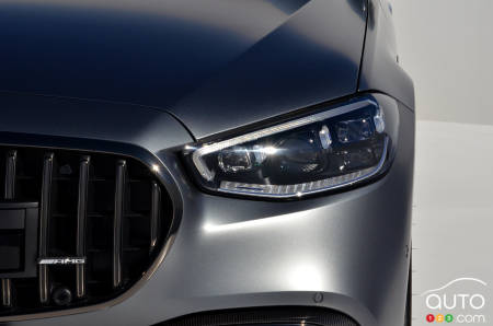 2023 Mercedes AMG S63 E Performance - Headlight