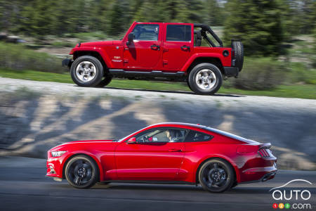 Ford Mustang V6 décapotable 2016 et Jeep Wrangler Unlimited Sport S 2016