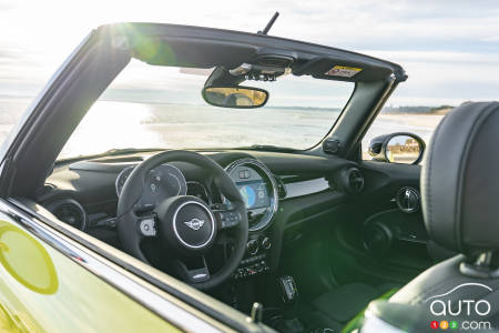 Mini Cooper Cabriolet 2021, intérieur