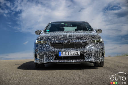BMW i5 front