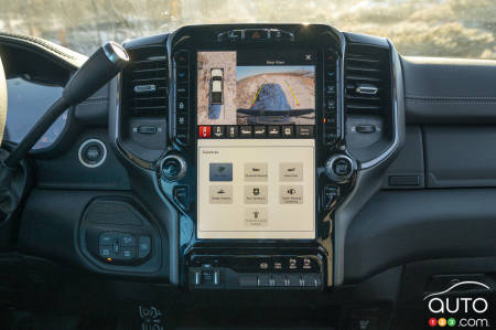 2023 Ram 2500 Rebel, multimedia screen