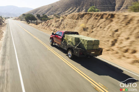 Un camion Ram HD sur la route