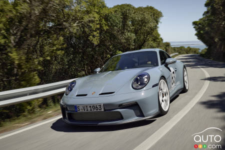 2024 Porsche 911 S/T, front