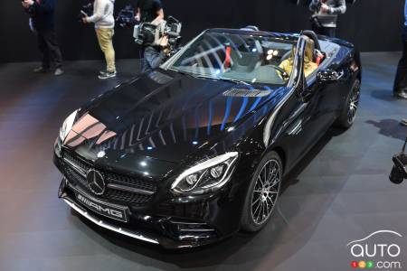 2017 Mercedes-AMG SLC 43