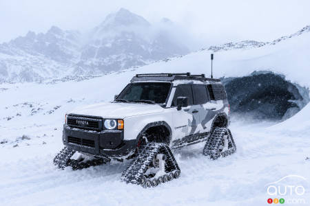 The Toyota Land Cruiser Snowhunter