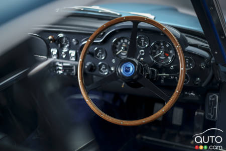 1963 Aston Martin DB5, steering wheel, dash