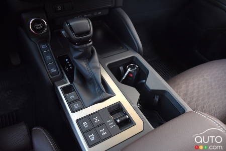 2024 Toyota Land Cruiser, lower central console