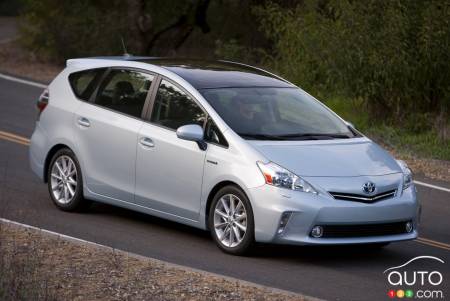 Toyota Prius v