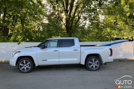 Profile of 2023 Toyota Tundra Capstone