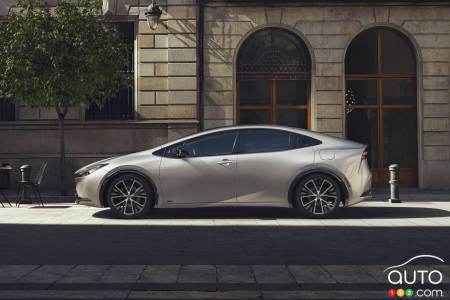 2023 Toyota Prius (Europe) - Profile