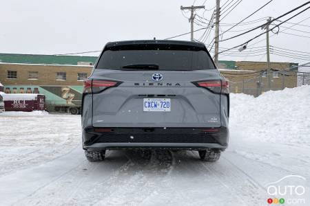 Toyota Sienna 2023 - Arrière