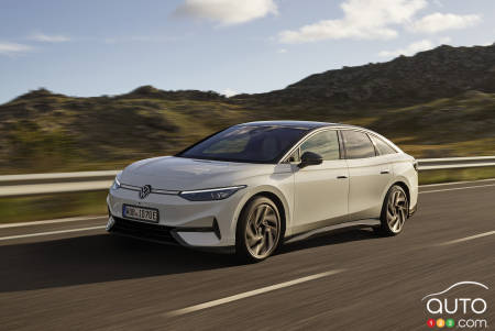 2025 Volkswagen ID.7 in white
