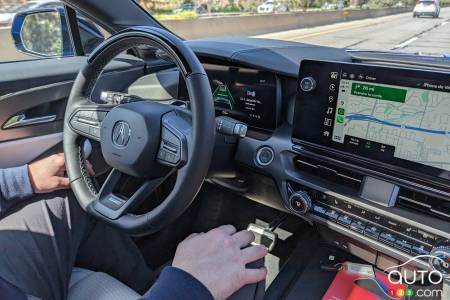 The Hands Free Cruise system activated in the 2024 Acura ZDX Type S