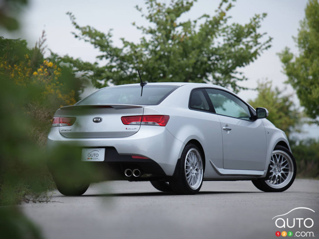 Kia Forte Koup SX Luxe 2012