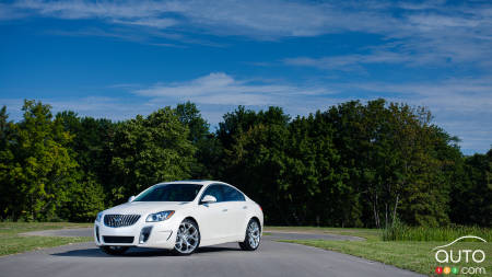 2012 Buick Regal GS Review (video)