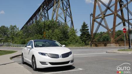 2013 Lincoln MKZ Hybrid Review