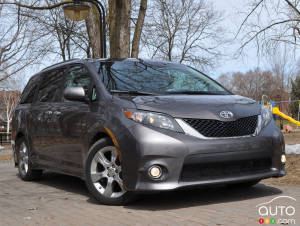 2013 Toyota Sienna SE Review