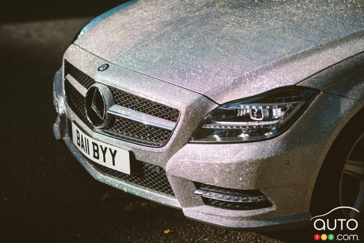 Give your car a new shine: Swarovski-covered Mercedes-Benz CLS