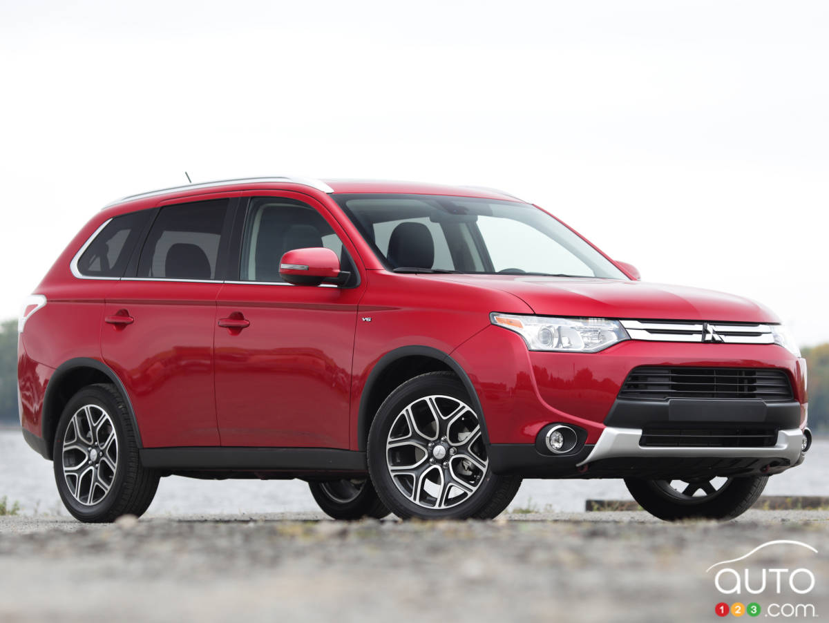 2015 Mitsubishi Outlander GT SAWC Review Editor's Review Auto123