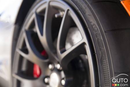 Kumho: official supplier for the new 2016 Dodge Viper ACR