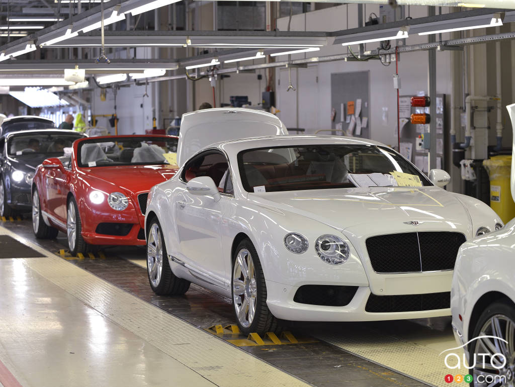 Ligne d'assemblage de la Bentley Continental