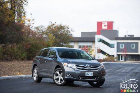 2016 Toyota Venza V6 AWD XLE Redwood Edition Review