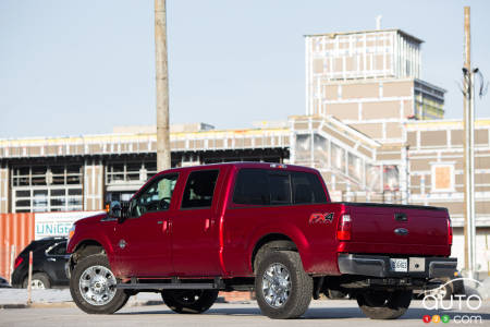 2015 Ford F-250 Super Duty Lariat 4X4 Review