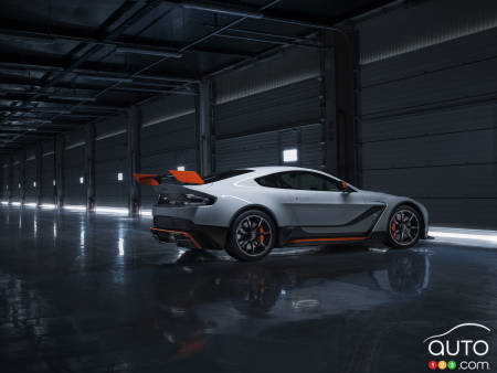 Aston Martin Vantage GT3 Special Edition: Fast and sexy letters