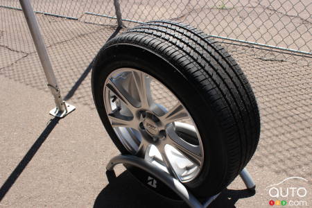 Tire Review: Bridgestone EP 422 Plus Low-Rolling Resistance Tire